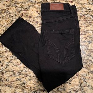 Hollister High Rise Skinny Jeans in Black